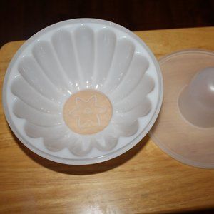 Vintage White Tupperware Jello Mold